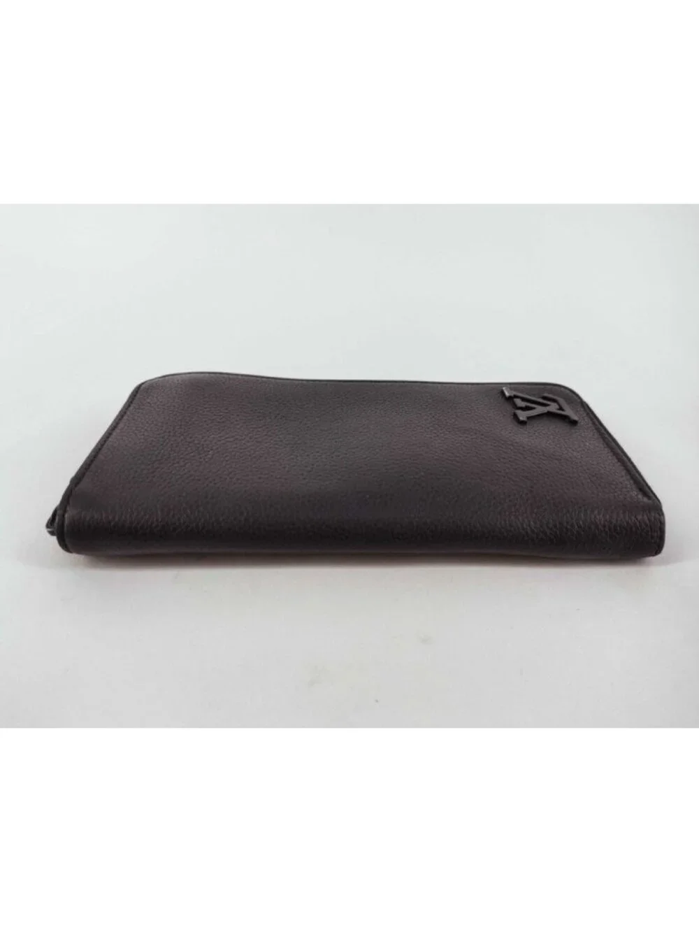 Louis Vuitton Wallet Aerogram Zippy Vertical Black Leather Zip Around Silver